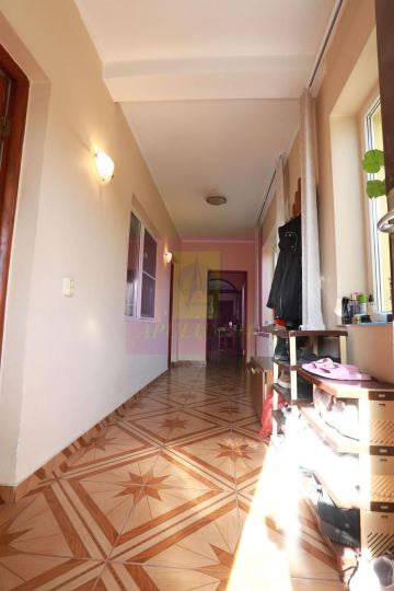Casa, 5 camere si curte, locatie centrala in Pantelimon, Ilfov - 2